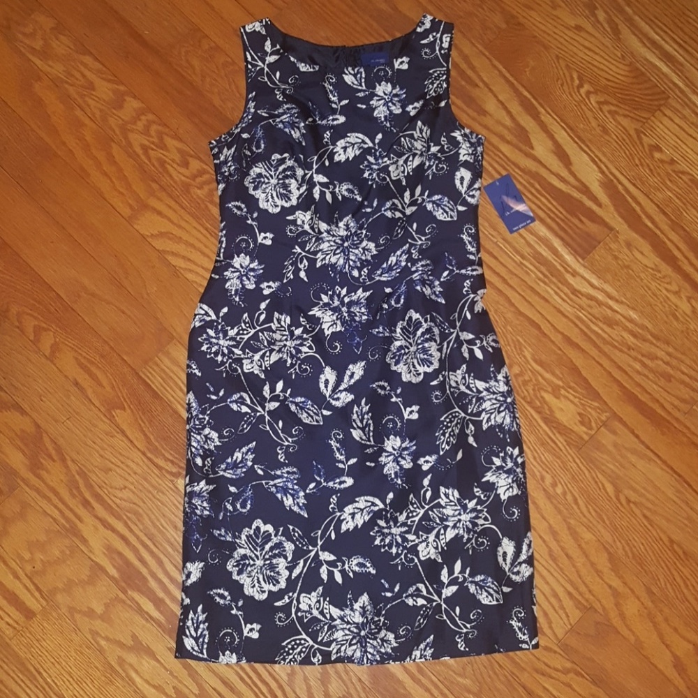 J.H. Collectibles Blue and White Dress - Size 6